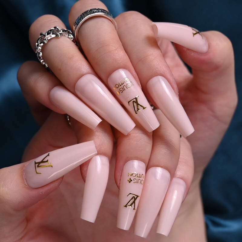 Louis Vuitton Nails 