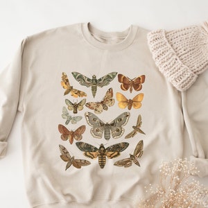 Moth Sweatshirt, Light Academia Shirt, Aesthetic Bug Shirt, Insect Shirts, Cottage Core Shirt, Goblincore Clothing, Dark Academia Shirt
