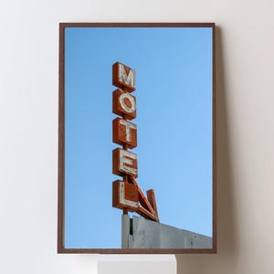 Retro Motel Sign Print – Vintage Americana Wall Art | Minimalist Desert Photo Download | Mid-Century Neon Aesthetic