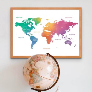 Impresión de mapas del mundo del arco iris - Póster mundial, arte de pared educativo imprimible, DESCARGA DIGITAL (Sin Antártida)
