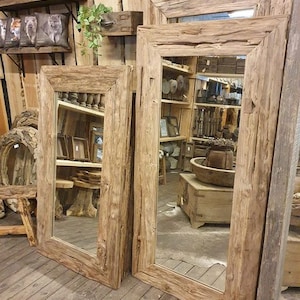 Reclaimed Oak Wood Wall Mirror  –  Rustic Wood Mirror for Bathroom