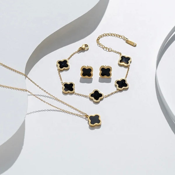 gold plated clover leaf jewellery set