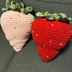 PDF Strawberry Crochet Pillow