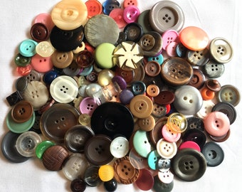 150+ Vintage Buttons 7 oz Assorted Mix Color/Size Variety, Sew Through, Shank, Pearlized, Moonglow+ | Sewing Knitting Crochet Art Jewelry