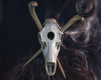 Hand-Painted Faux Deer Skull Hair Pin Fascinators - Nordic Viking, Gothic, Witchy Dark Fantasy Hair Accessory, Ren Faire and Goth Oddities