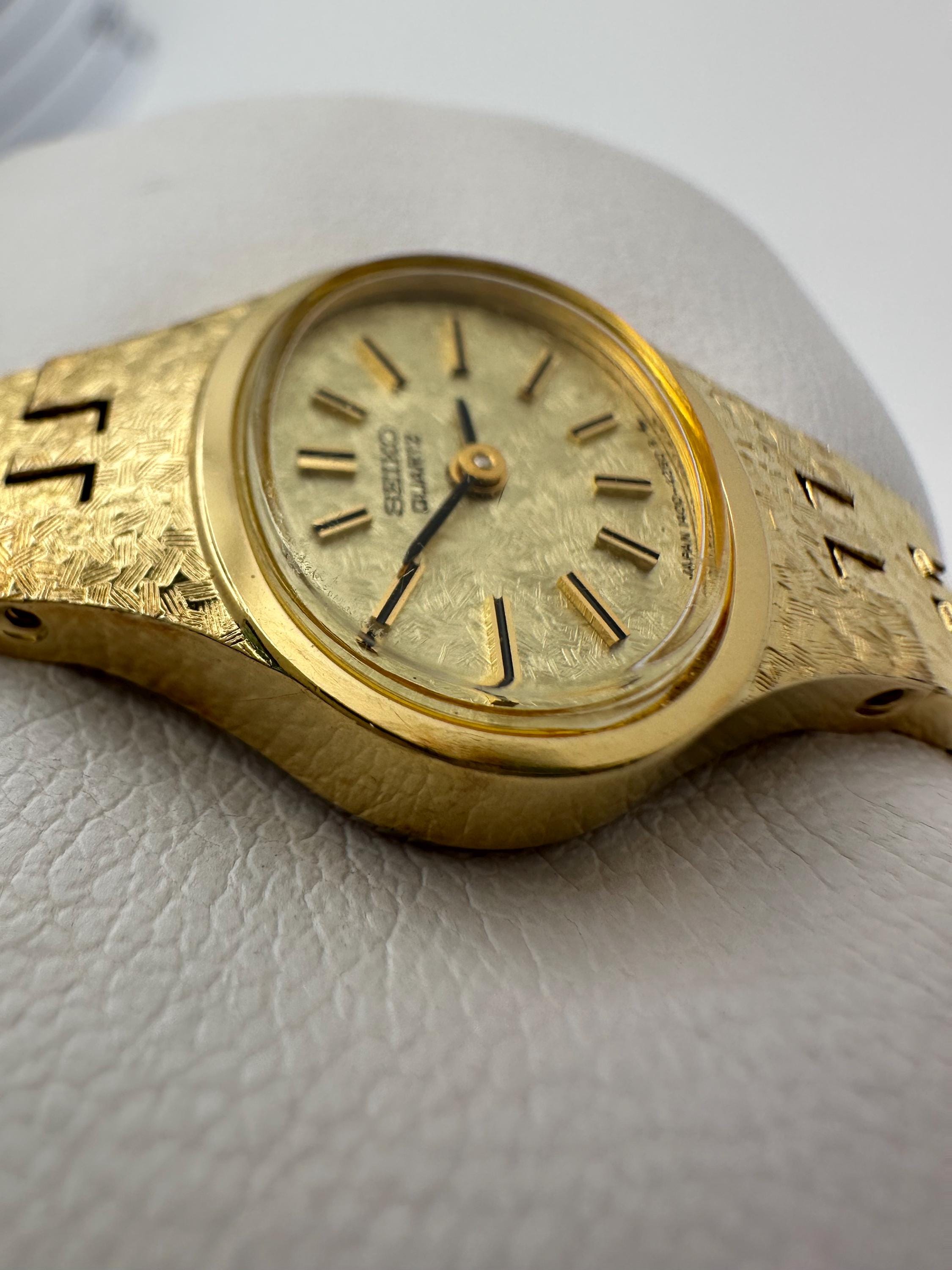 Vintage Seiko Quartz 1400-7389 Gold-tone Textured Bracelet Watch