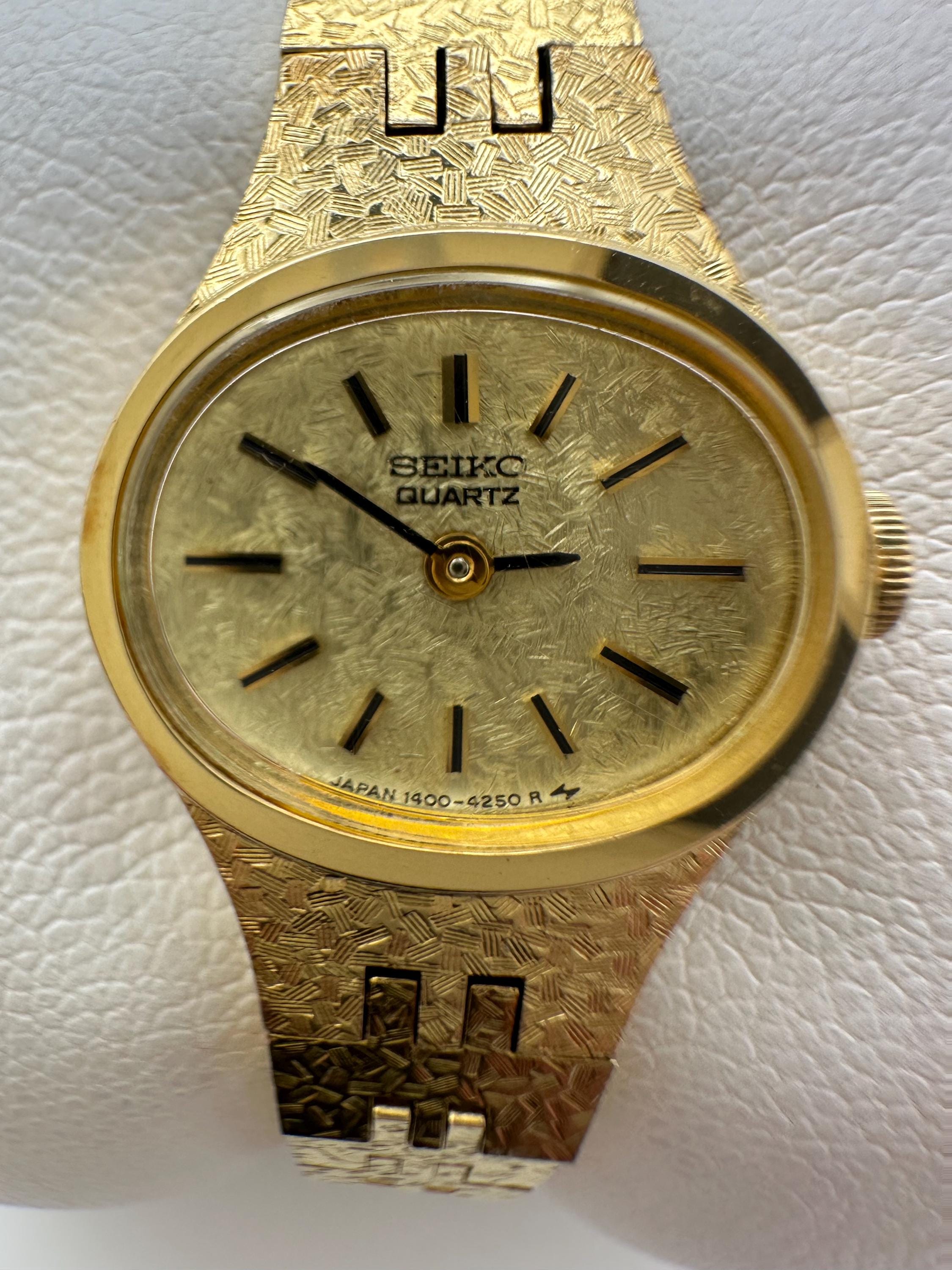 Vintage Seiko Quartz 1400-7389 Gold-tone Textured Bracelet Watch