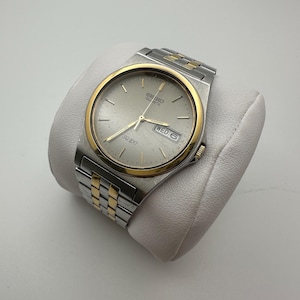 Vintage Seiko SQ100 Two-Tone Watch – 35mm, Grey Dial, Day-Date, Quartz, 7N43-8001, Retro 90s