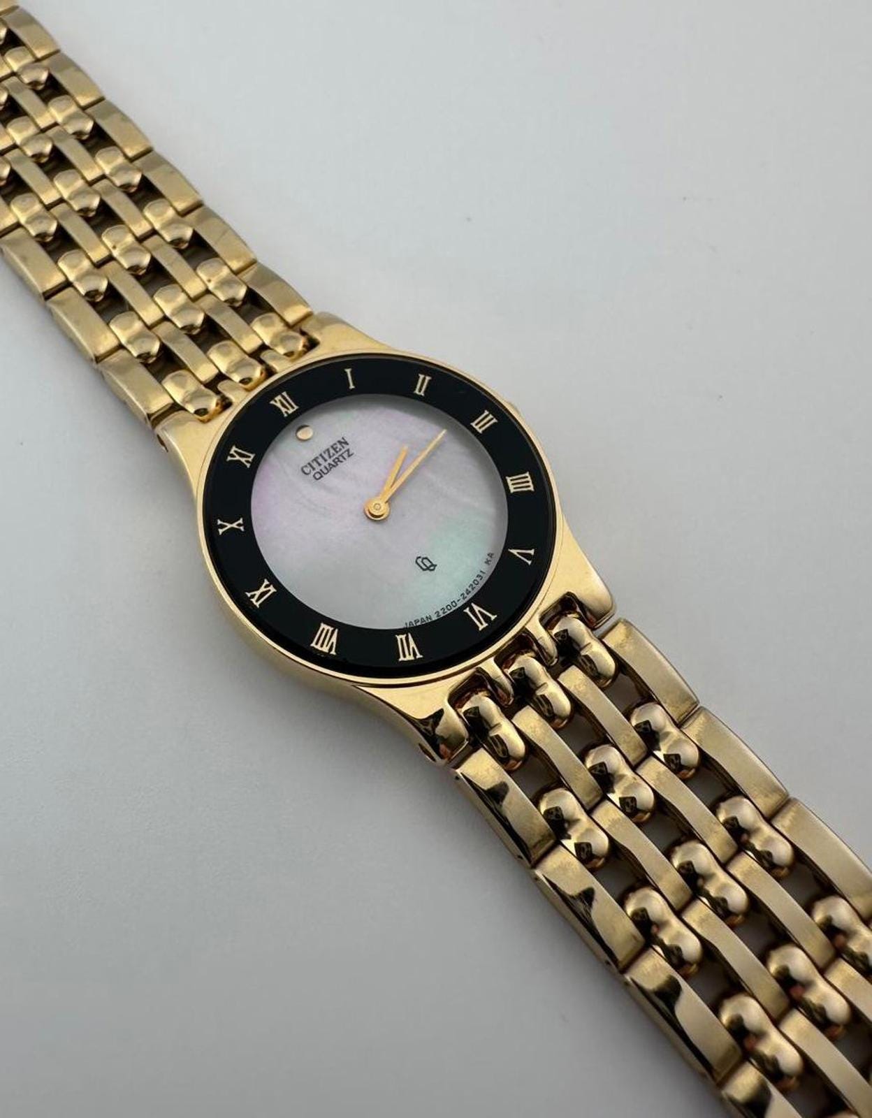 Citizen Quartz Mother of Pearl Crystal Bezel Watch 5930-S047480 23mm Vintage Citizen Mother of Pearls Gold-plated Stainless-steel  main image 4