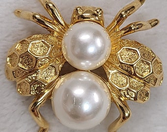Épingle abeille vintage napier imitation perles dorées