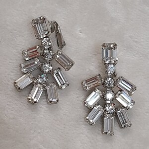 Vintage Silver Tone Rhinestone Clip On Earrings