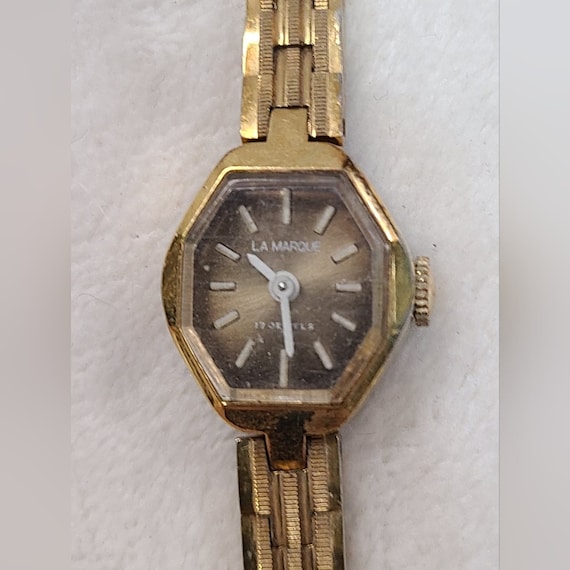 Vintage La Marque Women's 17 Jewel Gold Tone Watch