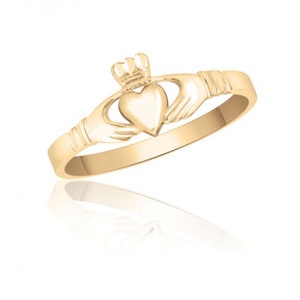 Dainty Claddagh Ring / Solid Gold Claddagh Ring / Yellow Gold Claddagh Ring / Claddagh Gift / Irish Gold Ring / Dainty Gold Heart Ring