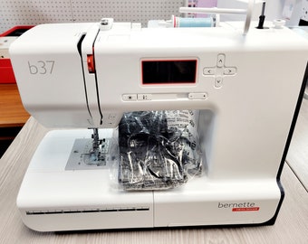 Bernette 37 Sewing Machine with Accessories