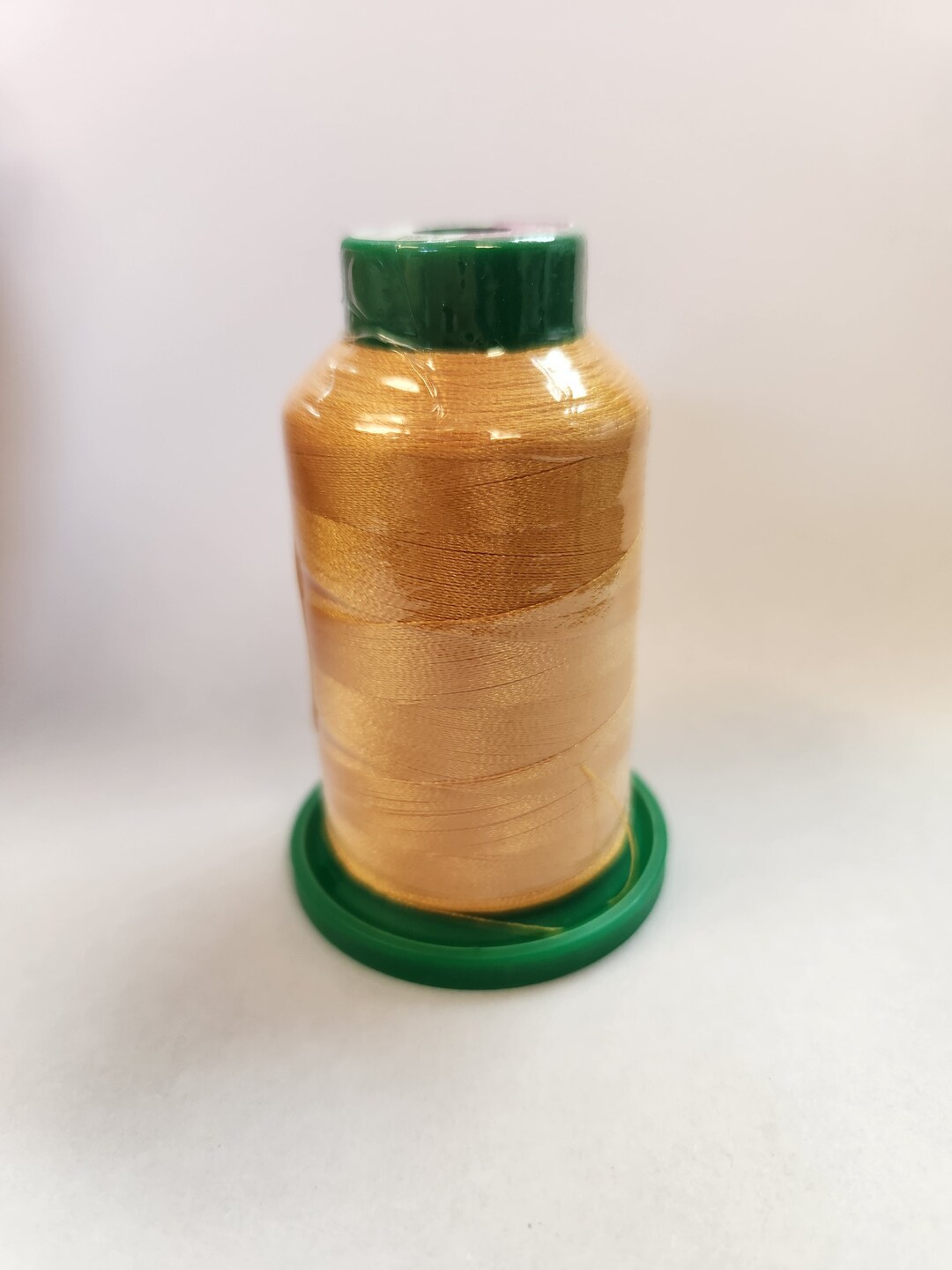 Isacord Thread 'candlelight' 0811 - Etsy