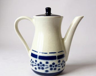 Vintage Waku Feuerfest Teapot: German Ceramic, Blue Floral Design