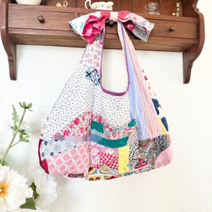 Remade Vintage Quilt Tote Bag, Handmade Patchwork Shoulder Bag, Cottagecore Farmhouse Purse image 3