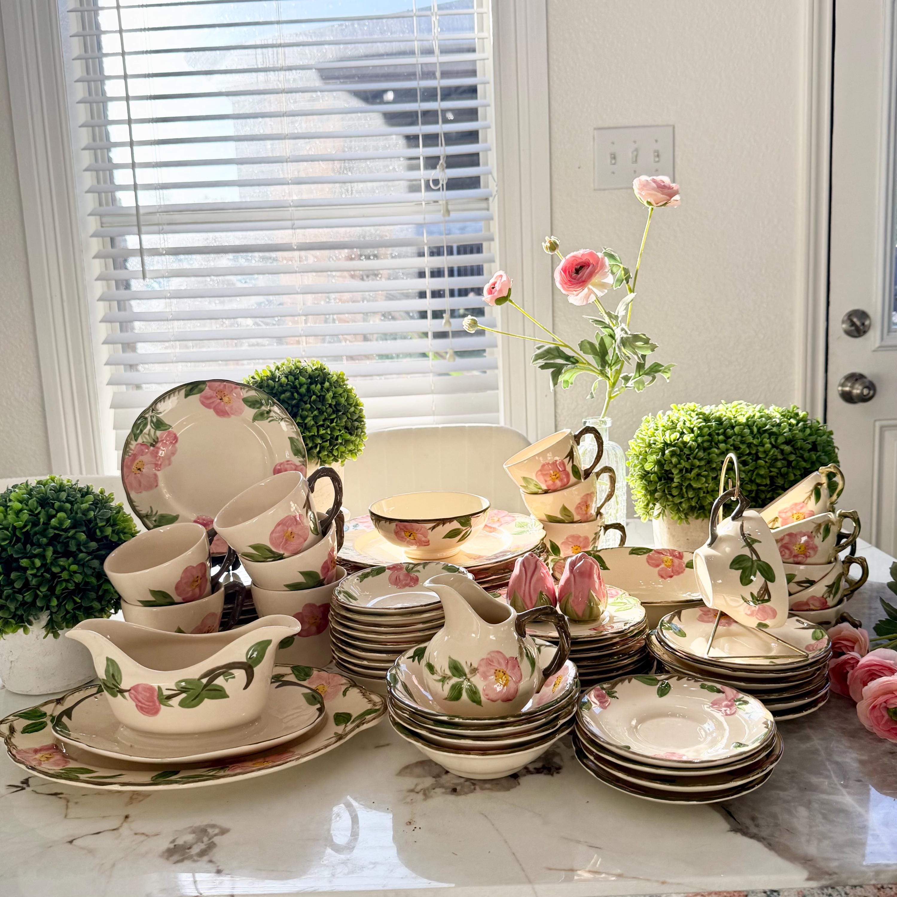 Franciscan Desert Rose Set of 64 Pieces by Franciscan – Vintage