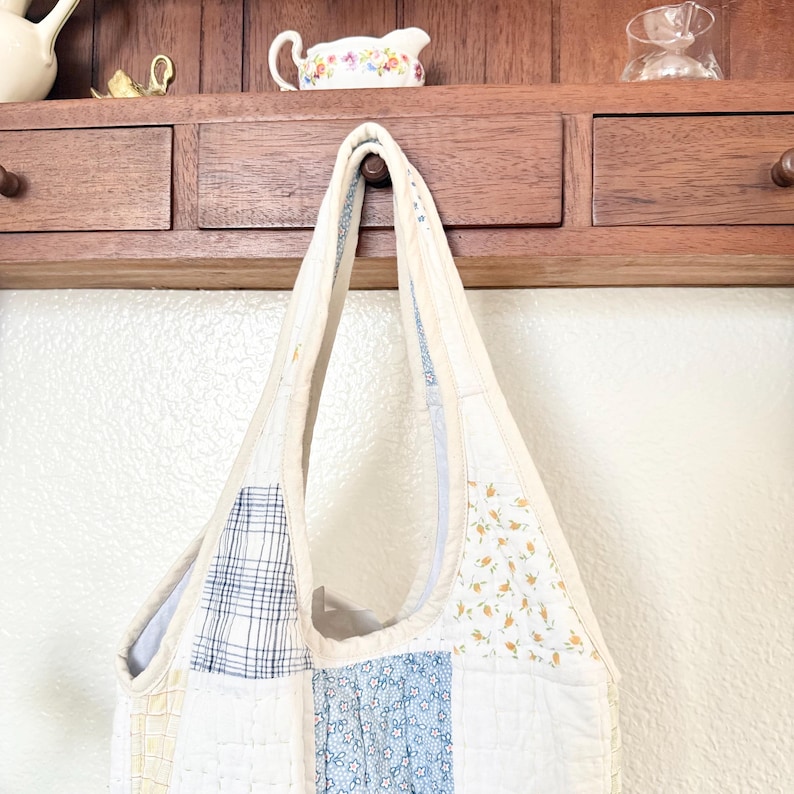 Remade Vintage Quilt Tote Bag, Handmade Patchwork Shoulder Bag, Cottagecore Farmhouse Purse image 18