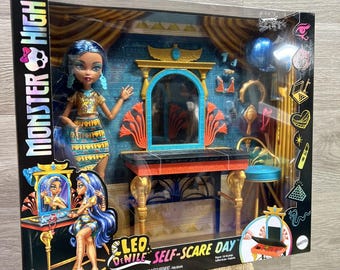 Monster High G3 Self-Scare Day Cleo DeNile Doll Vanity Set BRAND NEW