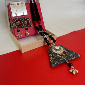 Kalamkari earrings online top