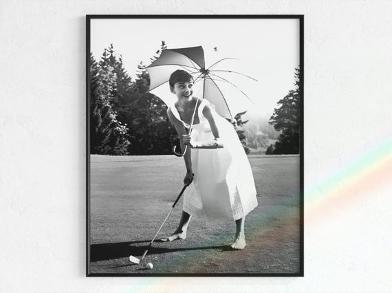 Audrey Hepburn Golfing Vintage Photograph Digital Art Download, Black and  White Photo, Golf, Women in Sports, Quirky Poster, Old Hollywood - Etsy