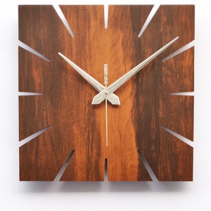 Wooden Simple Numerical Squad Shaped Wall Clock for Home Décor