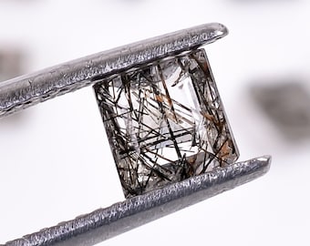 Natuurlijke zwarte rutielkwarts vierkante edelsteen, gefacetteerd voor het maken van sieraden (5 x 5 mm-10 x 10 mm)