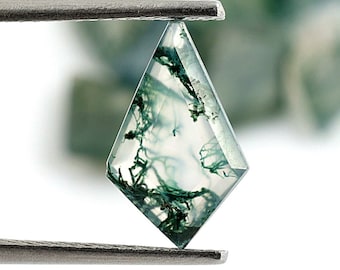 Moss Agate Kite Stone: Natural Green Gemstone, Calibrated 10x5mm