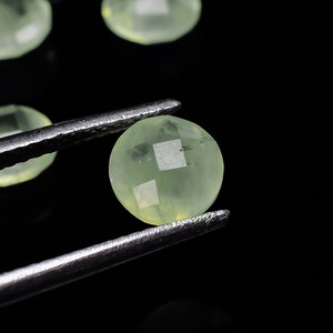 Natürliche Prehnit Briolette: Runder grüner Edelstein, Schmuckherstellung (5X5-15 x 15 mm