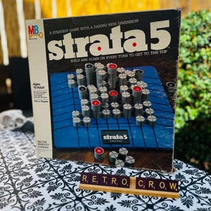 Vintage 1980s “Strata 5” board game. Complete