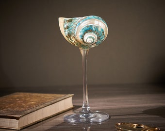 Handmade Conch Cup Shell Cup Bracket Goblet, Bar Glasses, Modern Beach Wedding Bridesmaid Gift,Customized Seashell Martini Glasses