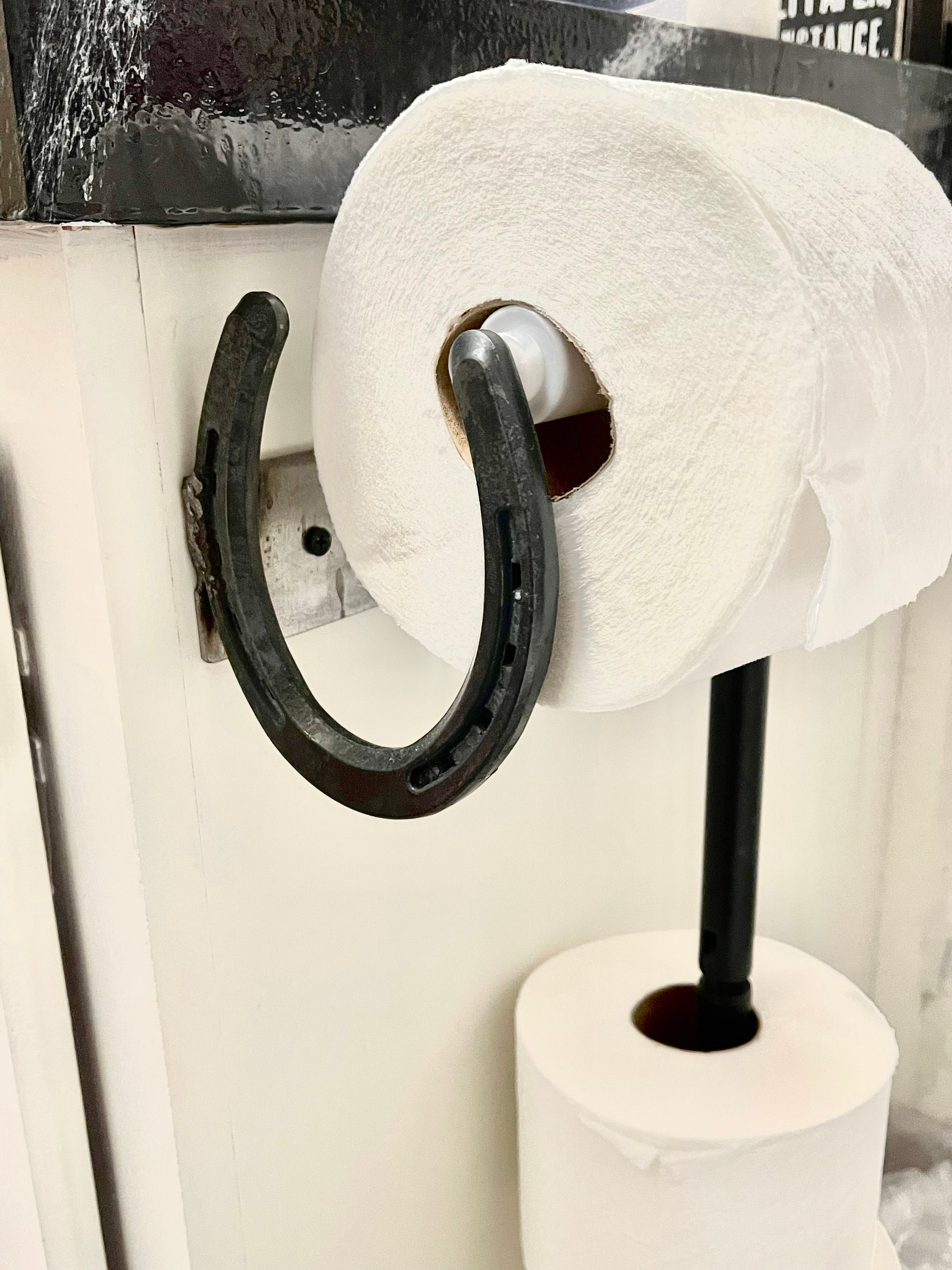 Western Toilettenpapierhalter Aus Metall – Rustikal Mit Hufeisen & Stern, Wandmontage, 21,6 Cm Breit, Cowboy-Stil Fürs Bad