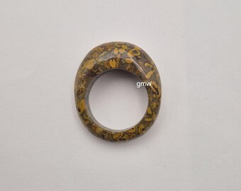 Polished Jasper Quartz Ring: Polished Gemstone