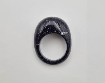 Polished Sunstone Quartz Ring: Polished Gemstone