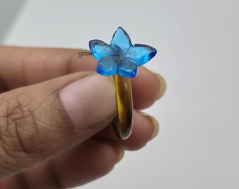 Hand geschnitzte Bier Quarz & Blautopas Quarz Blume Ring: Polierter Edelstein Blume Ring