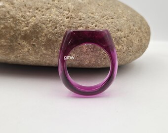 Polished Pink Quartz Ring: Polished Gemstone