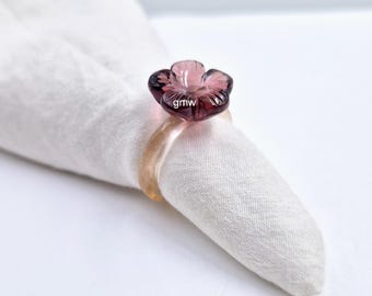 Handgemachte Citrine Quartz Hand geschnitzte & Amethyst Quarz Blume Ring: Polierter Edelstein Blume Ring