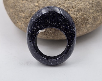 Polished Sunstone Quartz Ring: Polished Gemstone
