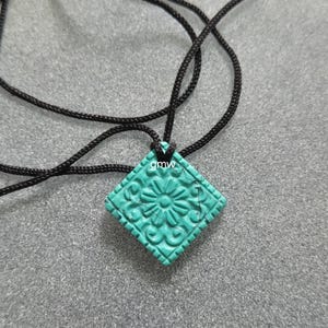 Turquoise Howlite Carving Pendant Necklace: Natural Gemstone