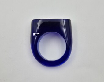 Polished Blue Quartz Ring: Polished Gemstone