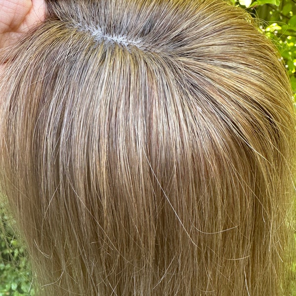 Lavia, dunkel aschblond, handgemachter Mini Hair Topper auf Seidenbasis, Echthaar