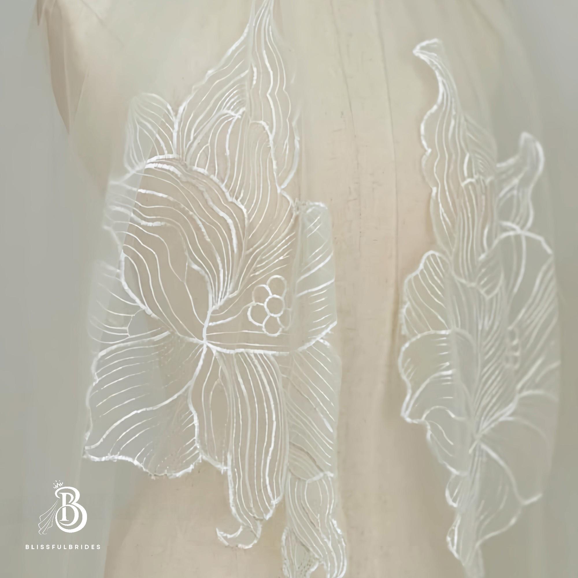 Floral Lace Wedding Veil: Shimmering Tulle, Customizable Length