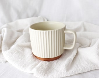 Taza de café 250 ml Taza de té de cerámica artesanal Estilo vintage Hermosa taza con asa