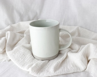 Taza de té grande de 430 ml, taza de café de cerámica artesanal de estilo vintage, hermosa taza con asa