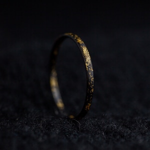 Thin Carbon & Gold ring – 2mm, for stylish and sleek appearance. Black minimalist unisex jewelry.