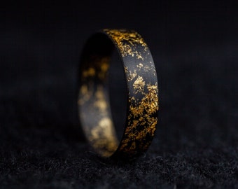 Medium II Carbon & Gold ring – 6mm for powerful statement. Black minimalist unisex jewellery.
