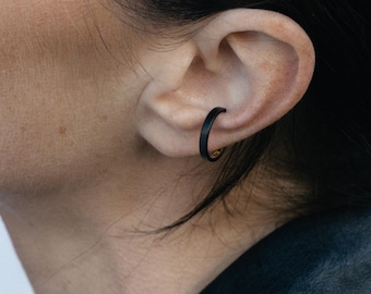 Thin Black Carbon Ear Cuff – with gold or platinum detail – Minimalist Unisex Design