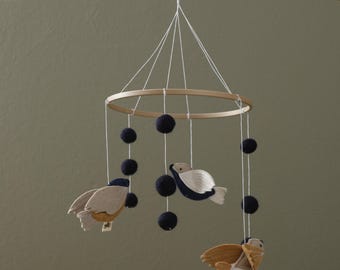Bird mobile, Woodland nursery, Baby mobile girl, woodland hanging mobile, Baby shower gift, Handmade NILS Mobile, Neutral baby, Babyboy gift
