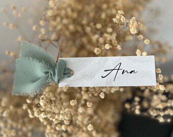 Marcasitios personalizado simple o con lazo de seda para eventos y bodas, Regalo y detalle para tus invitados. Tarjeta marcasitios con cinta